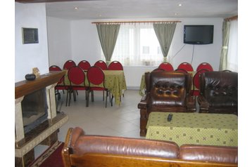 Słowacja Privát Heľpa, Zewnątrz